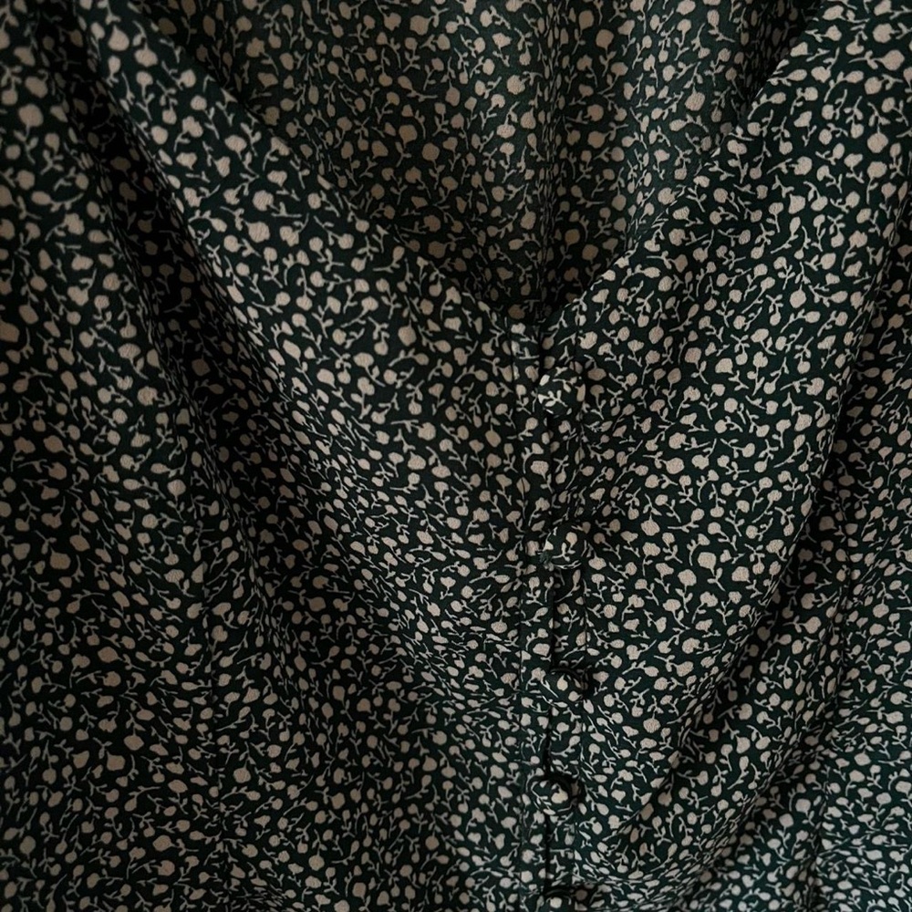 Abercrombie & Fitch Forest Green Floral Blouse - Picture 3 of 3